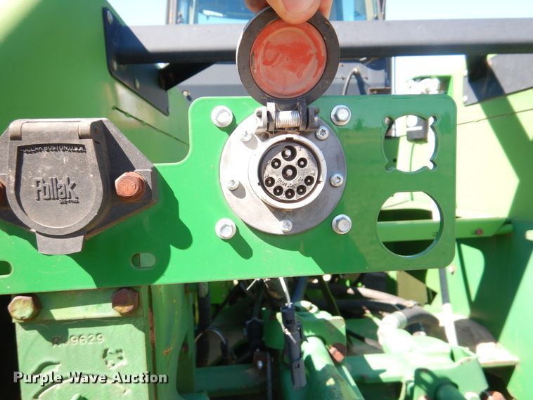 image for item GO9072 1994 John Deere 8770 4WD tractor