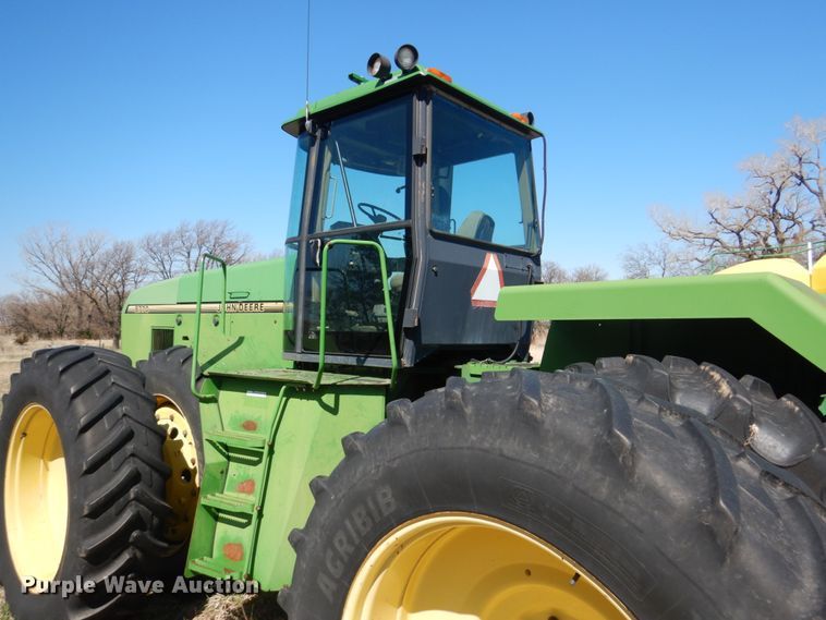image for item GO9072 1994 John Deere 8770 4WD tractor