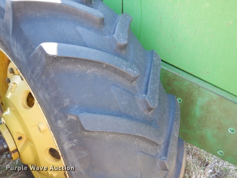 image for item GO9072 1994 John Deere 8770 4WD tractor
