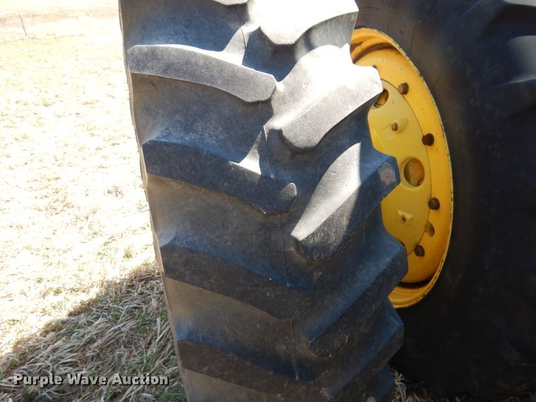 image for item GO9072 1994 John Deere 8770 4WD tractor