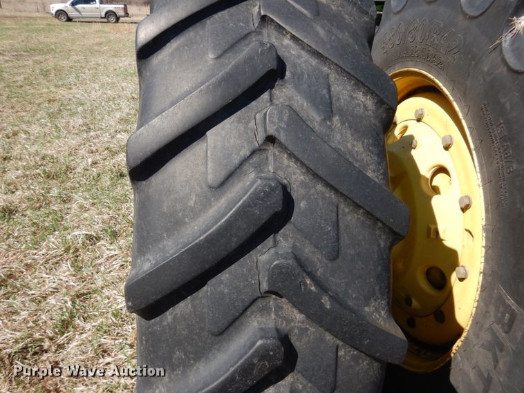 image for item GO9072 1994 John Deere 8770 4WD tractor