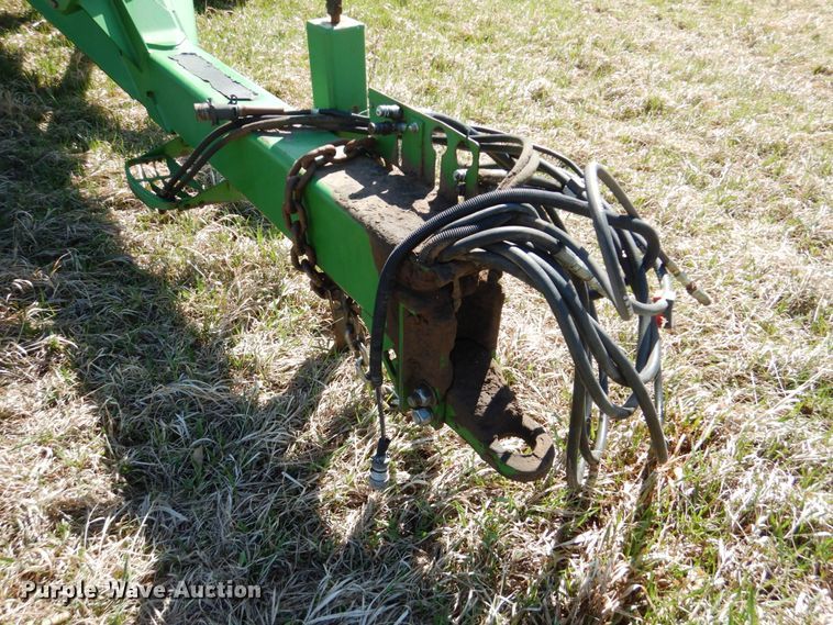image for item GO9073 2001 John Deere 1860 no-till air seeder
