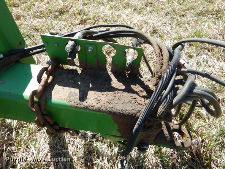 image for item GO9073 2001 John Deere 1860 no-till air seeder