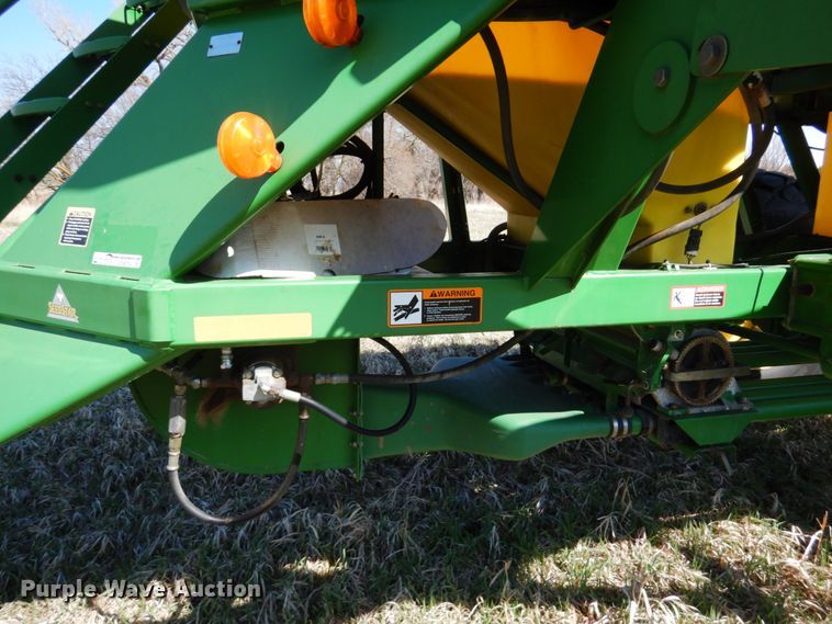 image for item GO9073 2001 John Deere 1860 no-till air seeder