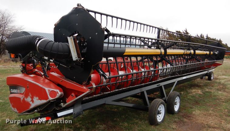 image for item GO9105 2009 Case IH 2020 flex head