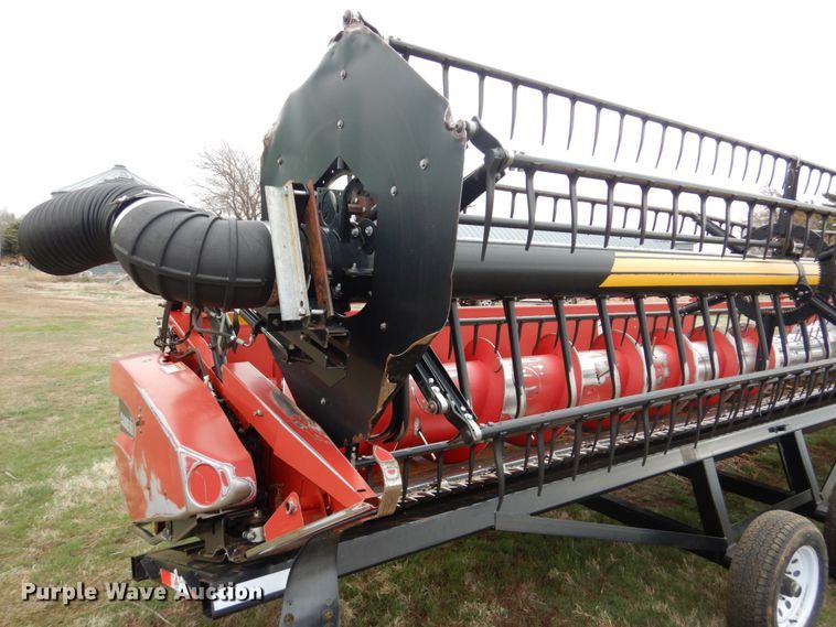 image for item GO9105 2009 Case IH 2020 flex head