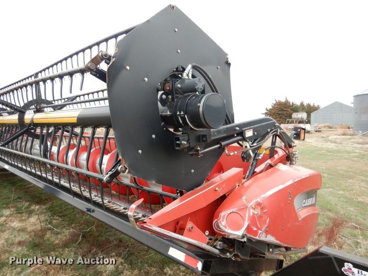 image for item GO9105 2009 Case IH 2020 flex head