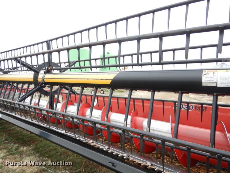 image for item GO9105 2009 Case IH 2020 flex head