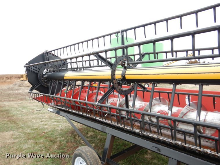 image for item GO9105 2009 Case IH 2020 flex head