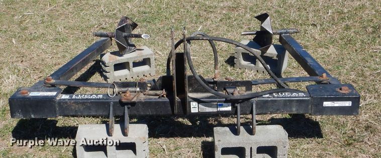 image for item GO9530 Lucas Equipment 469 bale unroller