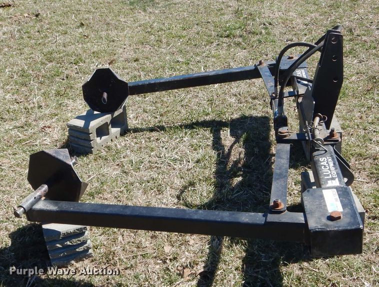 image for item GO9530 Lucas Equipment 469 bale unroller