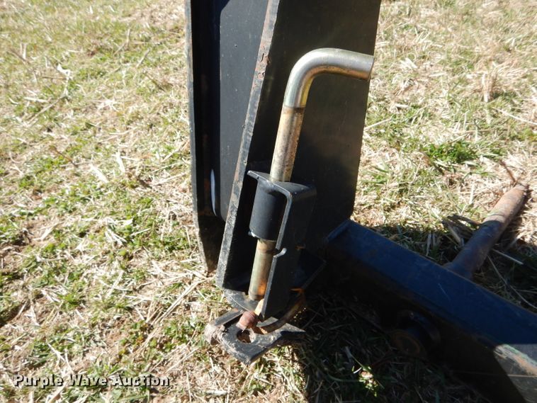 image for item GO9531 Bush Hog BS300 bale spear