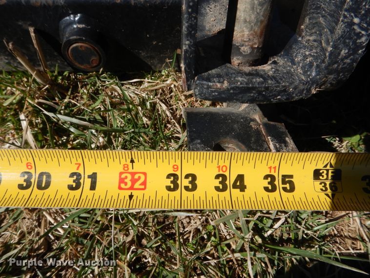 image for item GO9531 Bush Hog BS300 bale spear