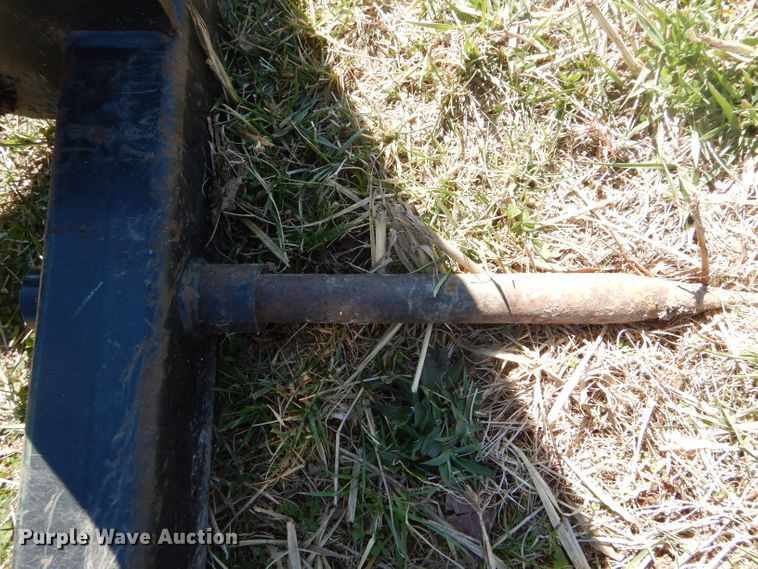 image for item GO9531 Bush Hog BS300 bale spear