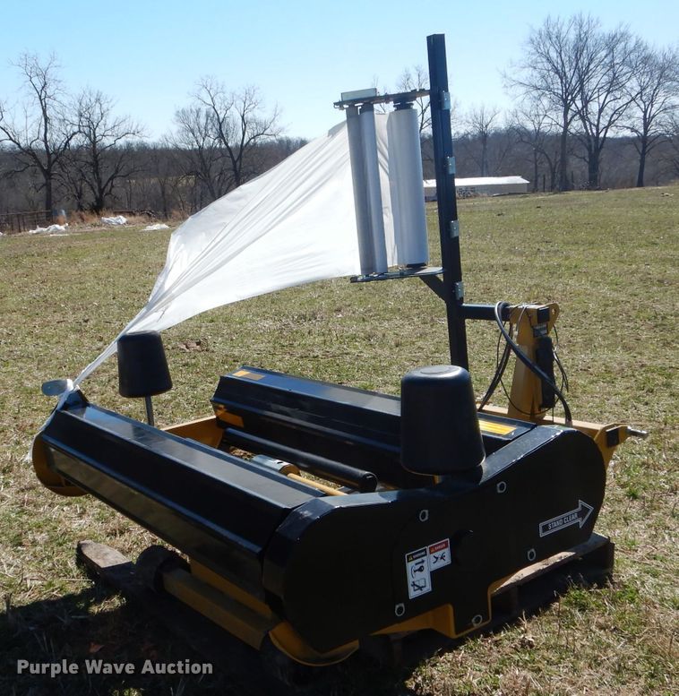 image for item GO9532 2018 Tube Line TL1000R bale wrapper