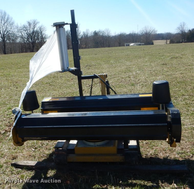 image for item GO9532 2018 Tube Line TL1000R bale wrapper