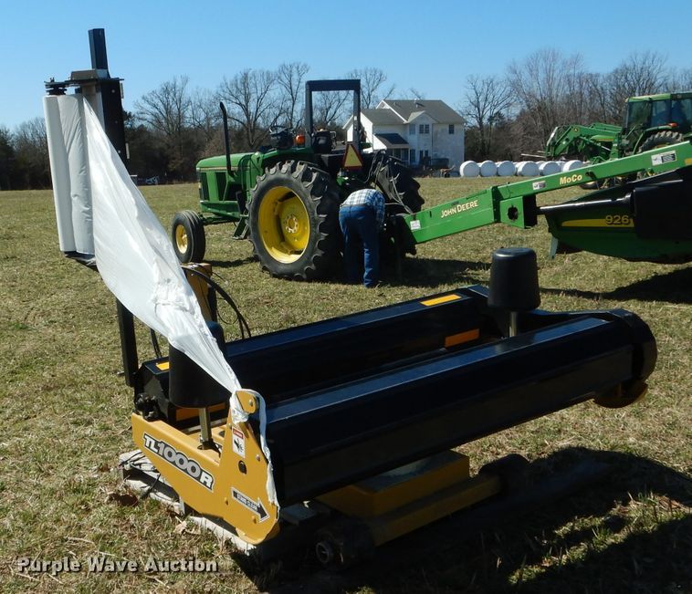 image for item GO9532 2018 Tube Line TL1000R bale wrapper