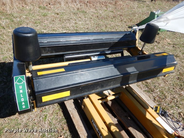 image for item GO9532 2018 Tube Line TL1000R bale wrapper