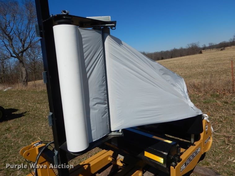image for item GO9532 2018 Tube Line TL1000R bale wrapper