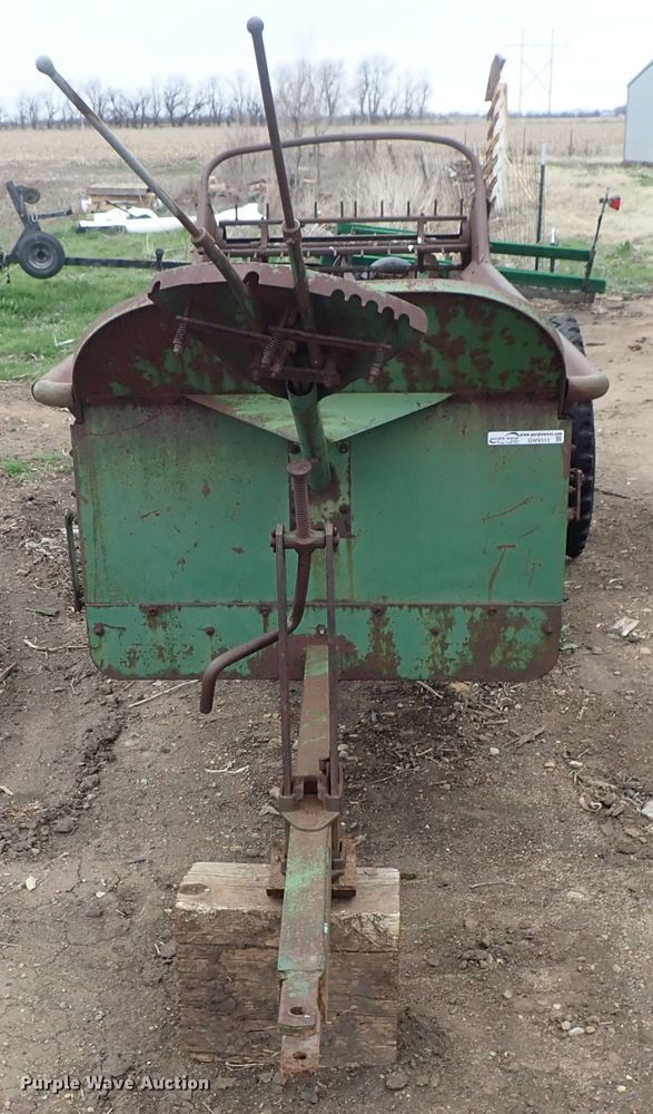 John Deere E000R manure spreader in Wichita, KS Item GW9315 sold