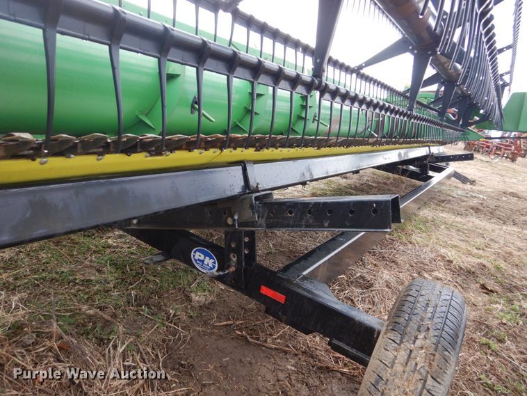 image for item GW9638 1999 John Deere 925F flex head