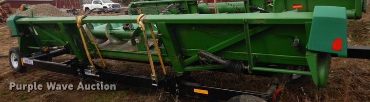 image for item GW9639 1997 John Deere 893 corn head