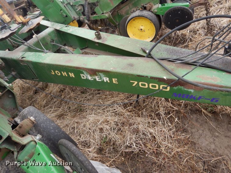 image for item GW9642 John Deere 7000 planter