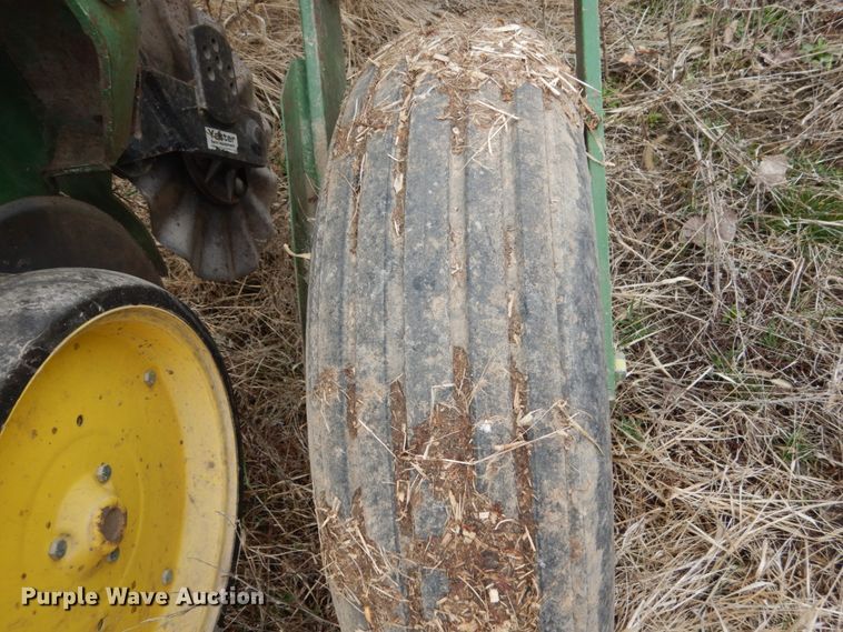 image for item GW9642 John Deere 7000 planter