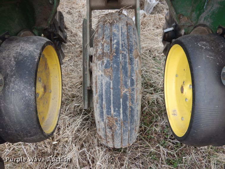 image for item GW9642 John Deere 7000 planter