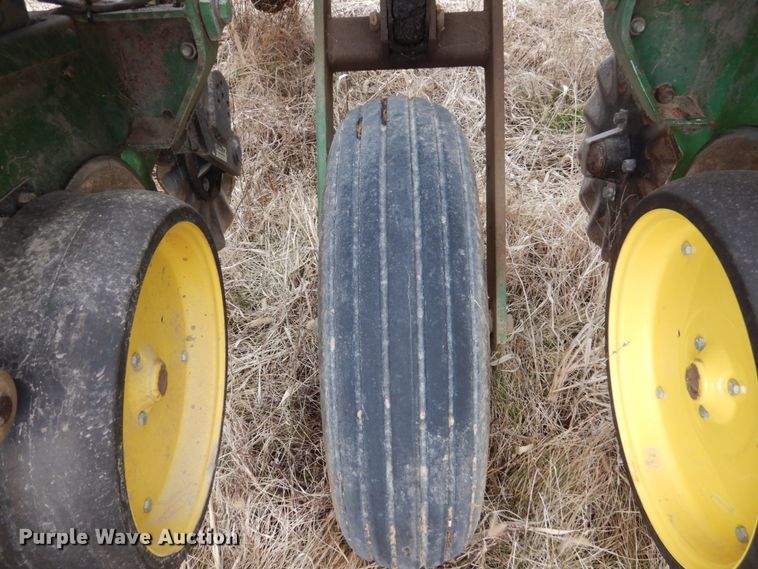 image for item GW9642 John Deere 7000 planter