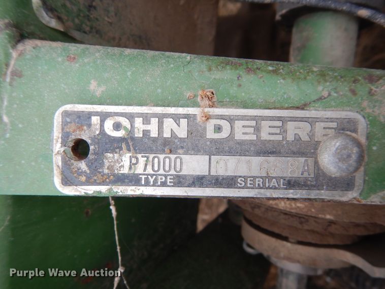 image for item GW9642 John Deere 7000 planter