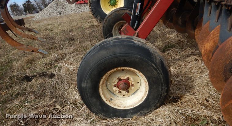 image for item GW9643 M&W 1465 tandem disk