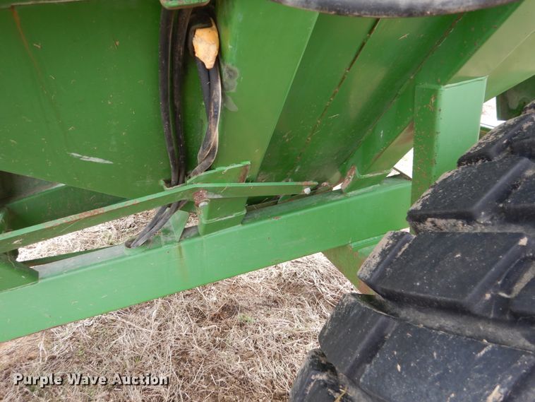 image for item GW9644 Brent 420 grain cart