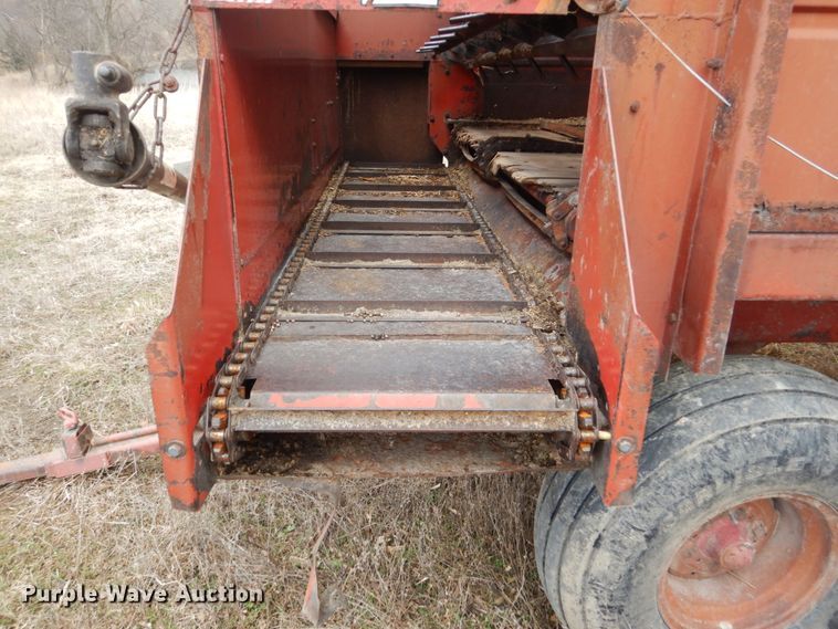 image for item GW9653 H&S 500 silage wagon
