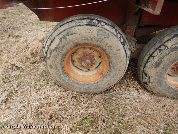 image for item GW9653 H&S 500 silage wagon