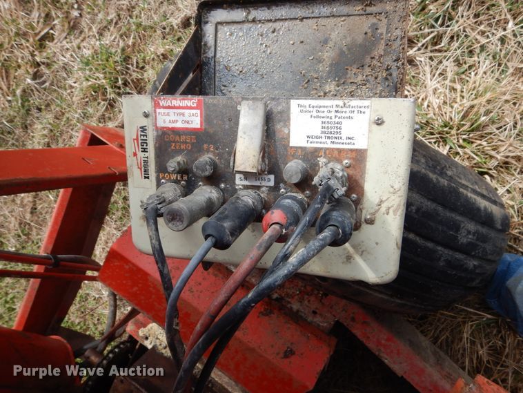 image for item GW9655 Gehl 100 feed mixer