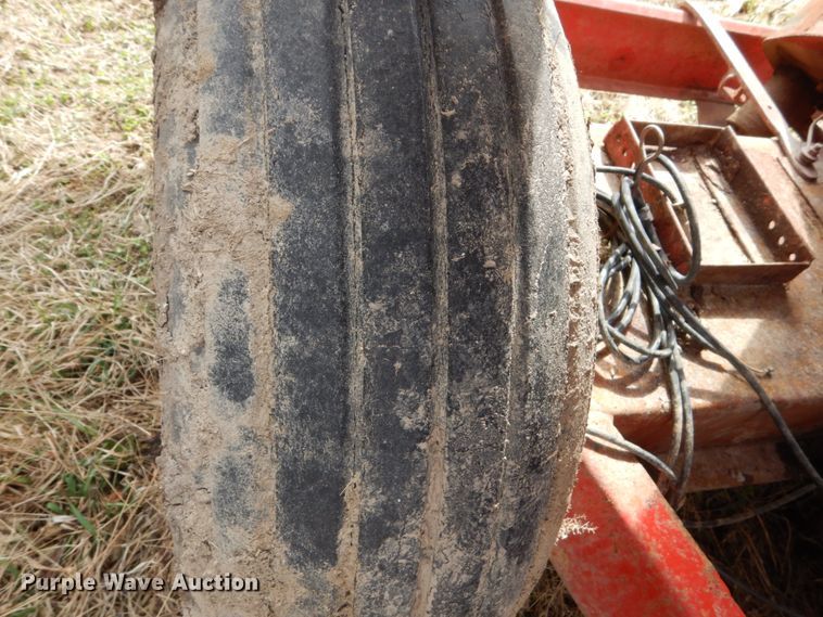 image for item GW9655 Gehl 100 feed mixer