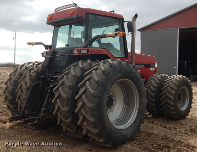 image for item GW9658 1988 Case IH 7130 MFWD tractor