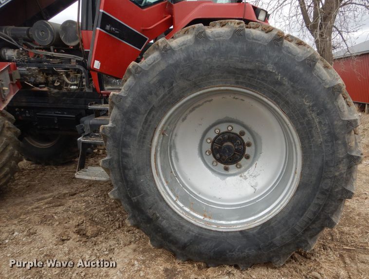 image for item GW9658 1988 Case IH 7130 MFWD tractor