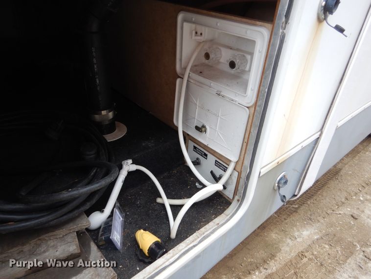 image for item GW9659 2005 Cross Roads Cross Terrain  camper