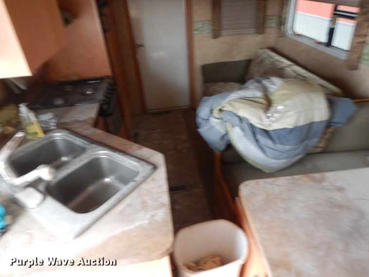 image for item GW9659 2005 Cross Roads Cross Terrain  camper