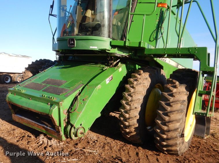 image for item GW9661 1995 John Deere 9600 RWA combine