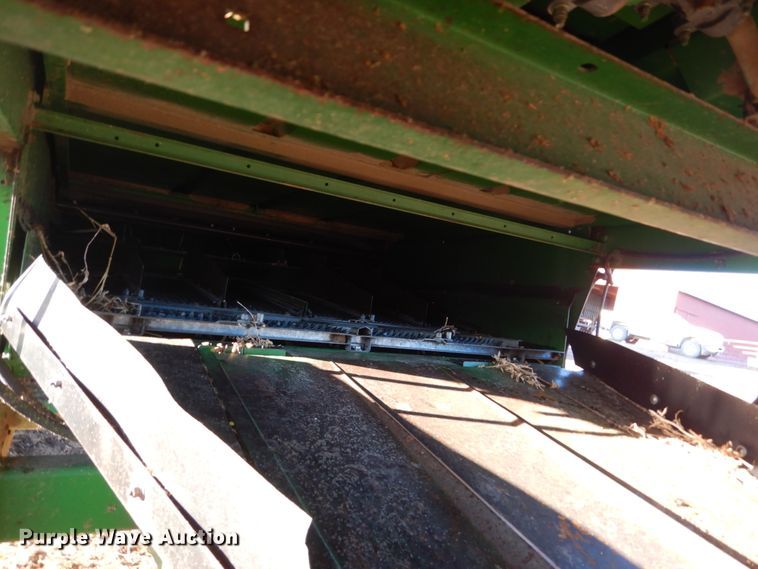 image for item GW9661 1995 John Deere 9600 RWA combine