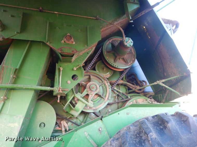 image for item GW9661 1995 John Deere 9600 RWA combine