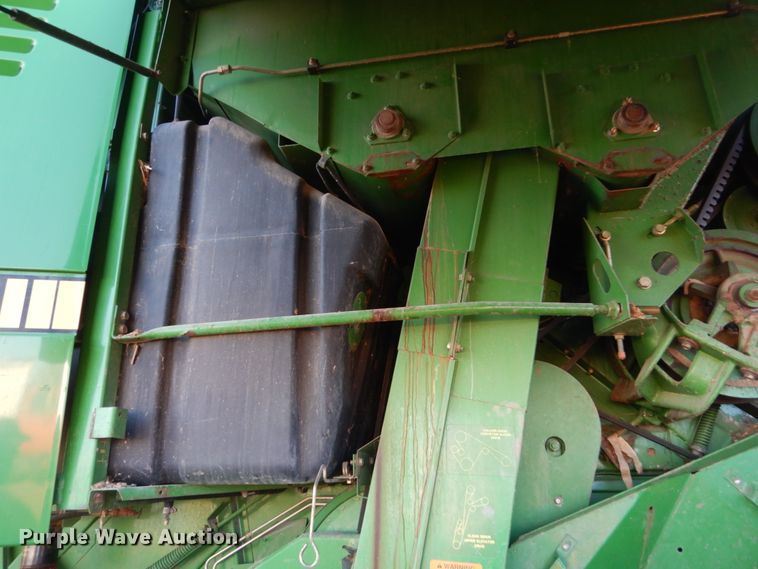 image for item GW9661 1995 John Deere 9600 RWA combine