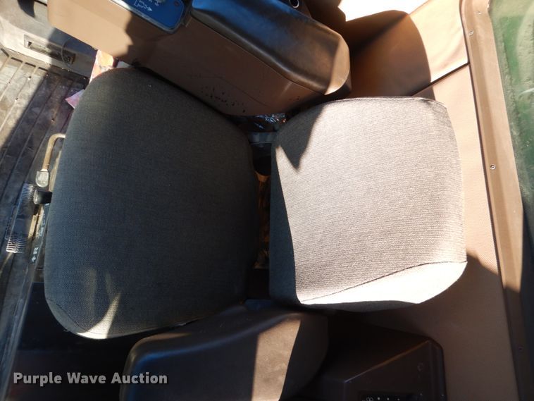 image for item GW9661 1995 John Deere 9600 RWA combine