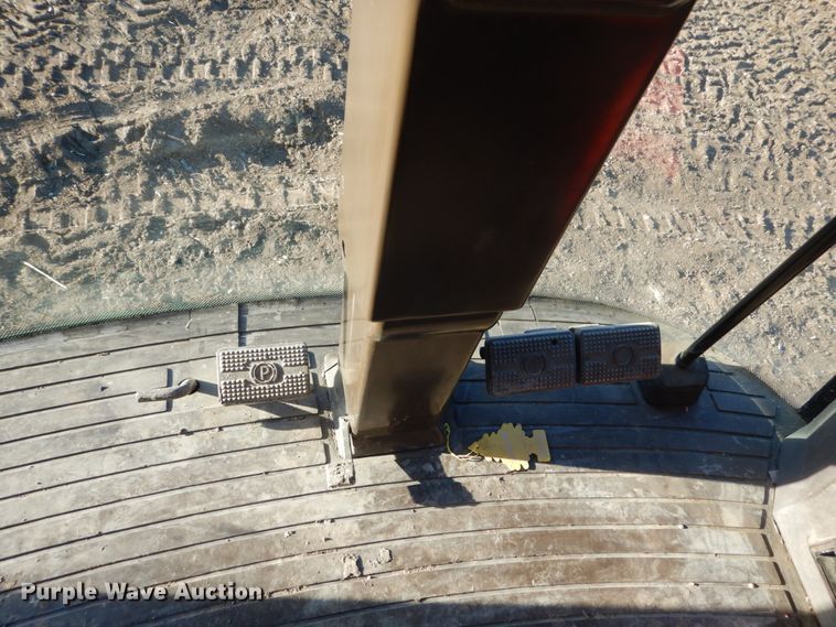 image for item GW9661 1995 John Deere 9600 RWA combine