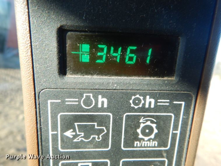 image for item GW9661 1995 John Deere 9600 RWA combine