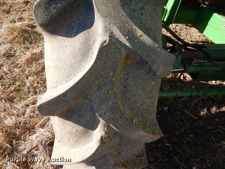 image for item GW9661 1995 John Deere 9600 RWA combine