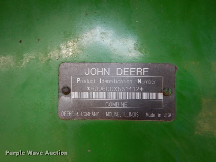 image for item GW9661 1995 John Deere 9600 RWA combine